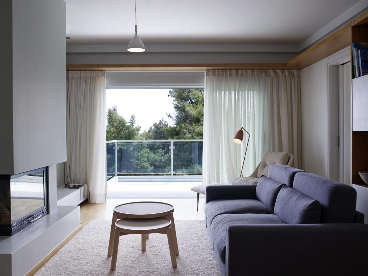 Scale Suites Athens Room photo